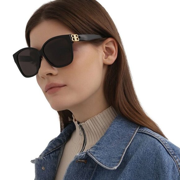 NEW BALENCIAGA SUNGLASSES BB0135SA 001 BLACK WOMEN EYEWEAR - Picture 2 of 3